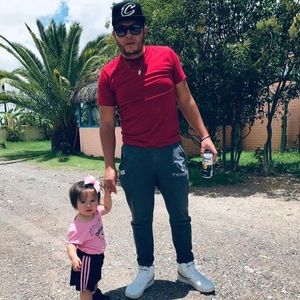 Meet your Posher, Hugo